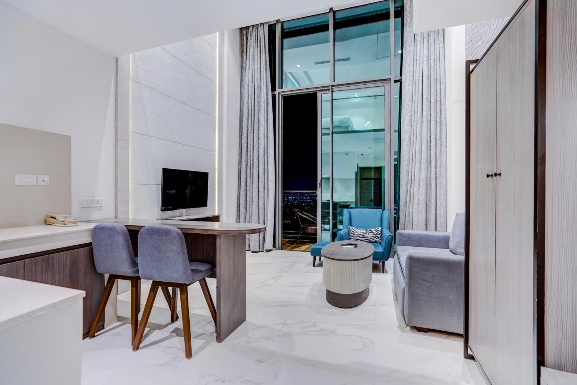 Sunday Hotels And Residences Gurgaon Luaran gambar